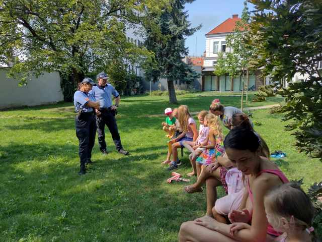 PIKNIK V ZÁHRADE – hravé aktivity na tému šikany a kyberšikany